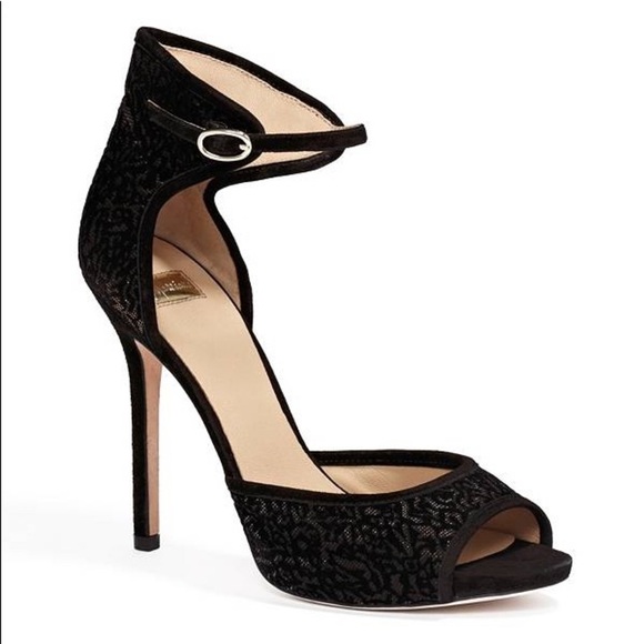 NEW GUESS BY MARCIANO BLANCHE HEEL SZ 7.5 - Picture 1 of 3
